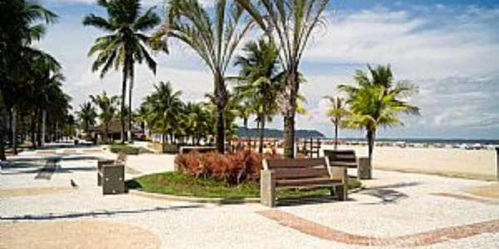 Hospedagem Primeira Quadra Da Praia Praia Grande  Exterior photo